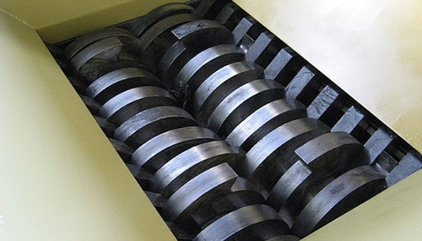 small aluminum shredder